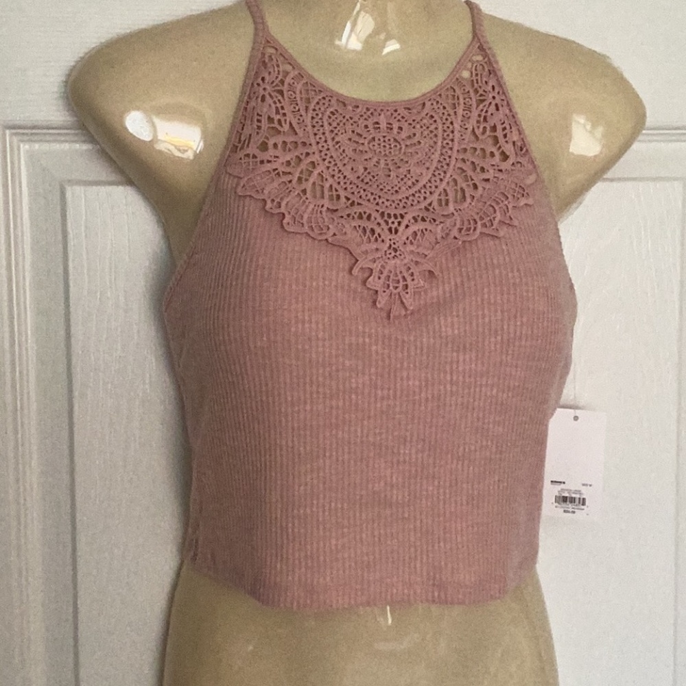 NWT crop halter top ribbed t-back M